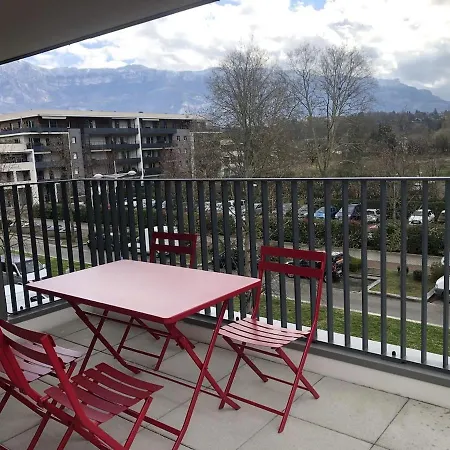 T3 63 M2 Le Soen Vue 2 Parking Et Terrasse Vue 艾克斯莱班